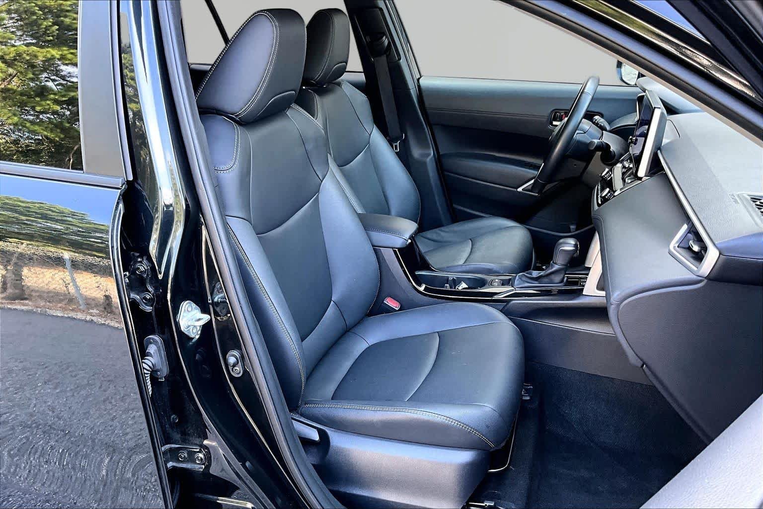 Used 2025 Jet Black Toyota XLE image 9