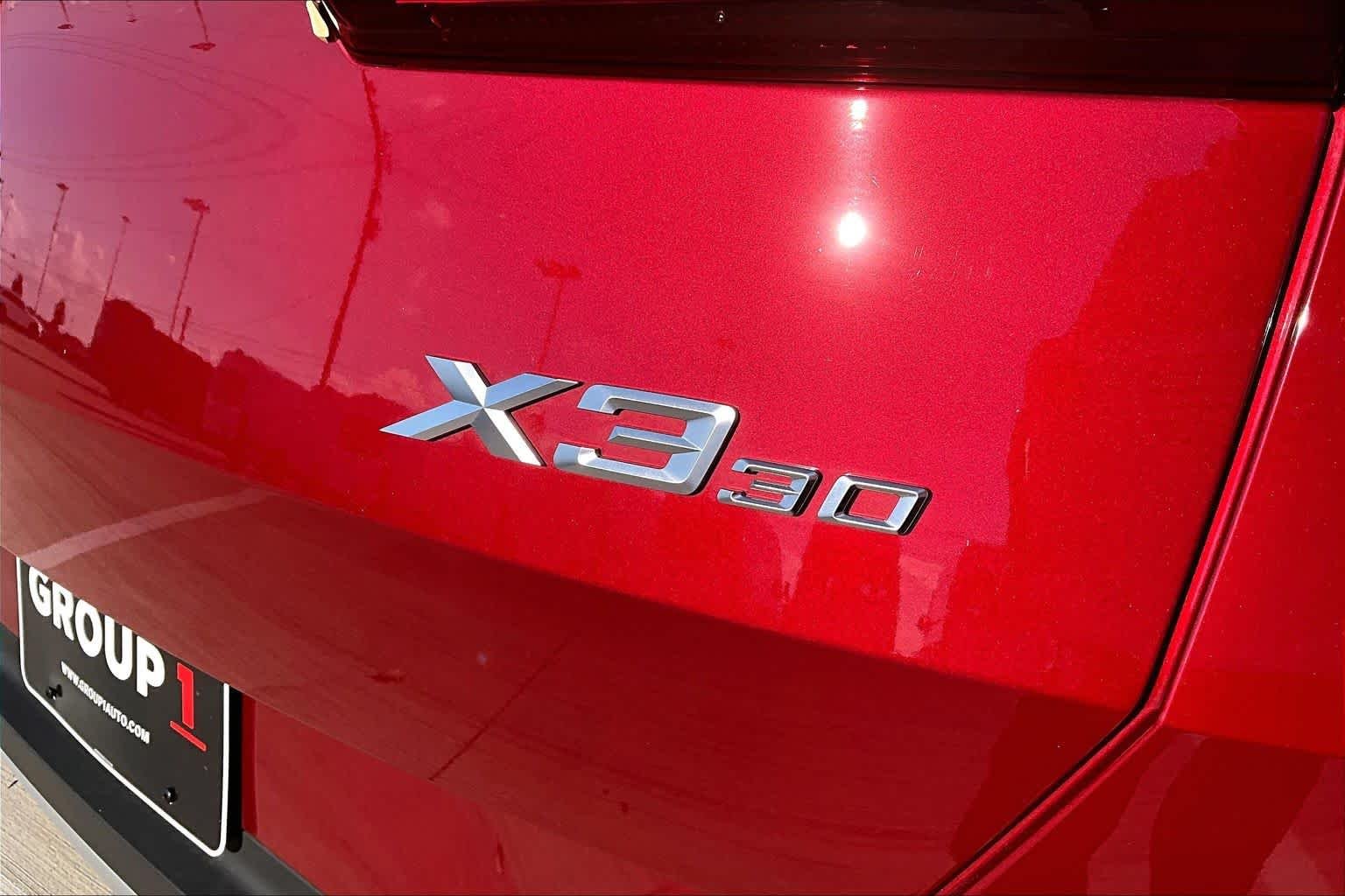 Used 2026 Vegas Red Metallic BMW 30 xDrive image 9