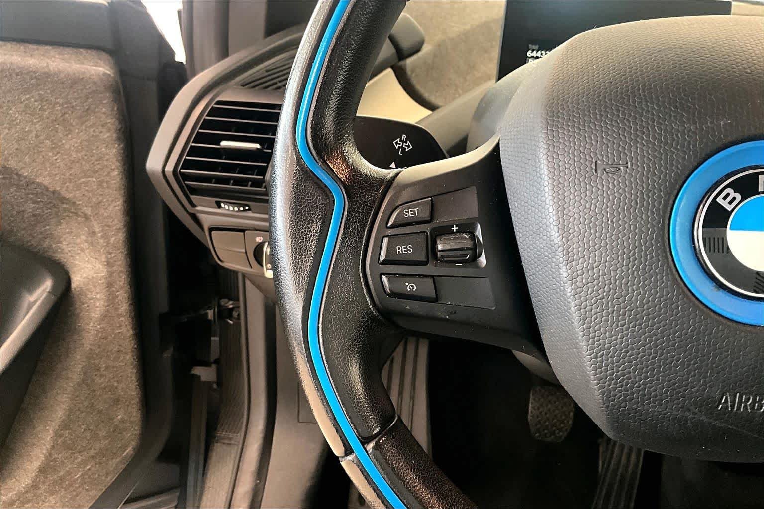 Used 2017 Platinum Silver w/BMW i Frozen Blue Accent BMW  image 21