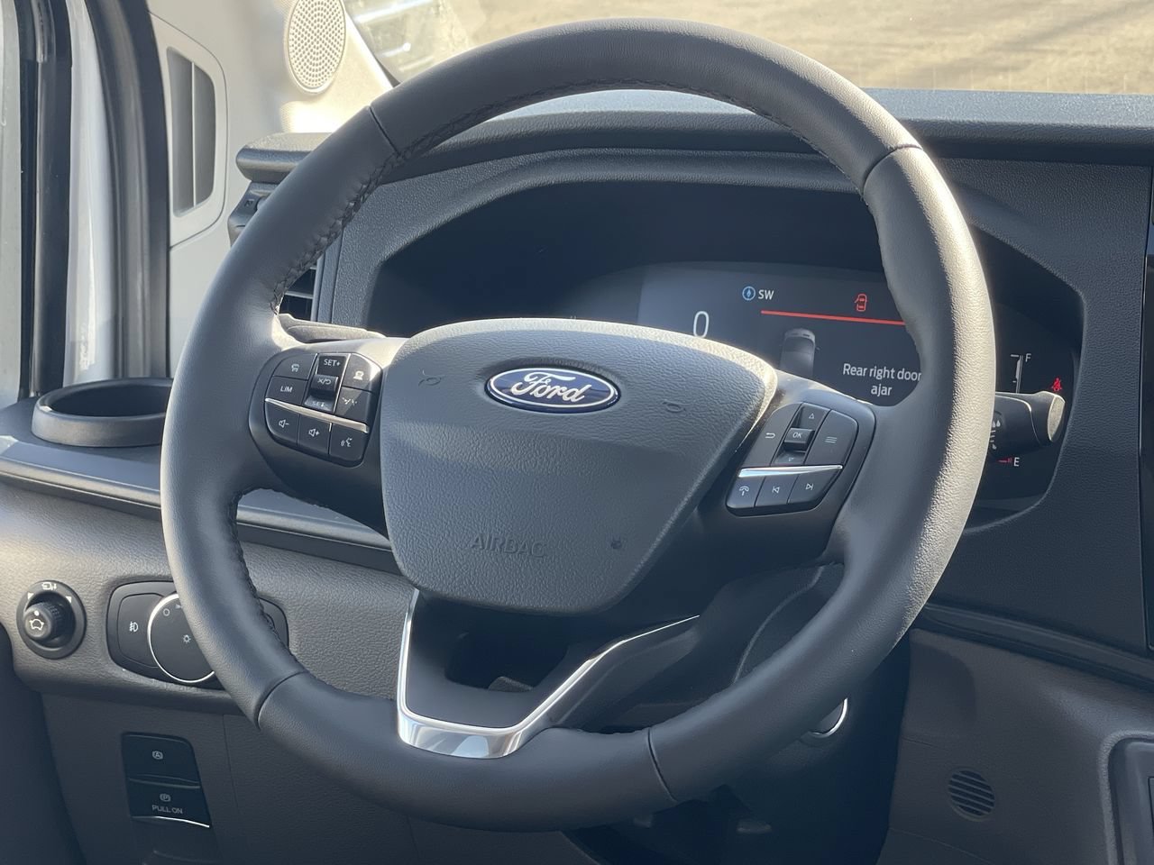 New 2026 Oxford White Ford XLT image 15