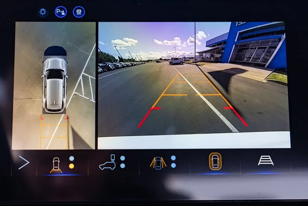 New 2027 Polar White Tricoat Chevrolet ACTIV image 22