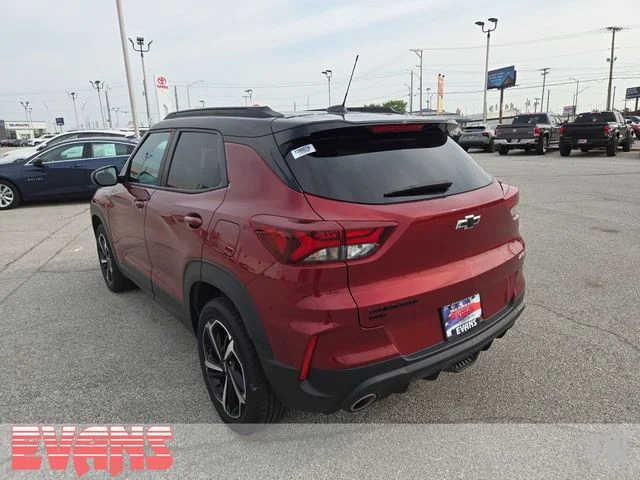 Used 2022 Red Chevrolet RS image 26