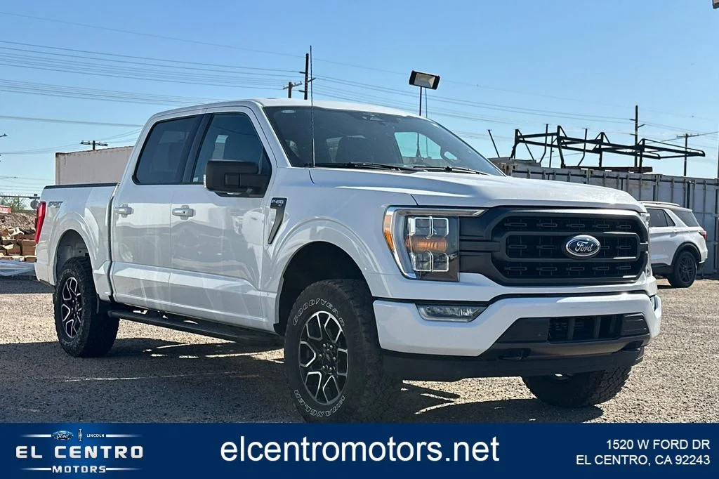 Used 2023 White Ford XLT image 1
