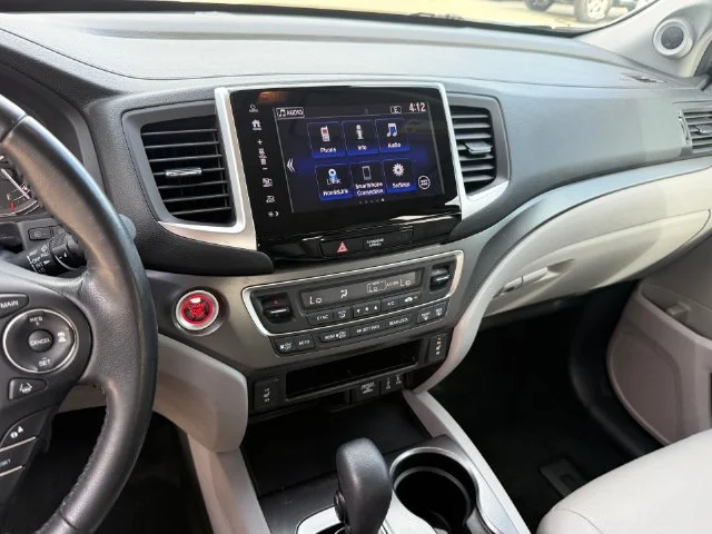 Used 2017 Modern Steel Metallic Honda EX-L image 17