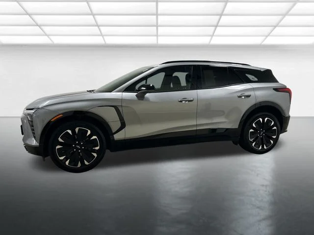 Used 2024 Chevrolet Blazer EV RS with VIN 3GNKDCRJ3RS145508 for sale in Moline, IL