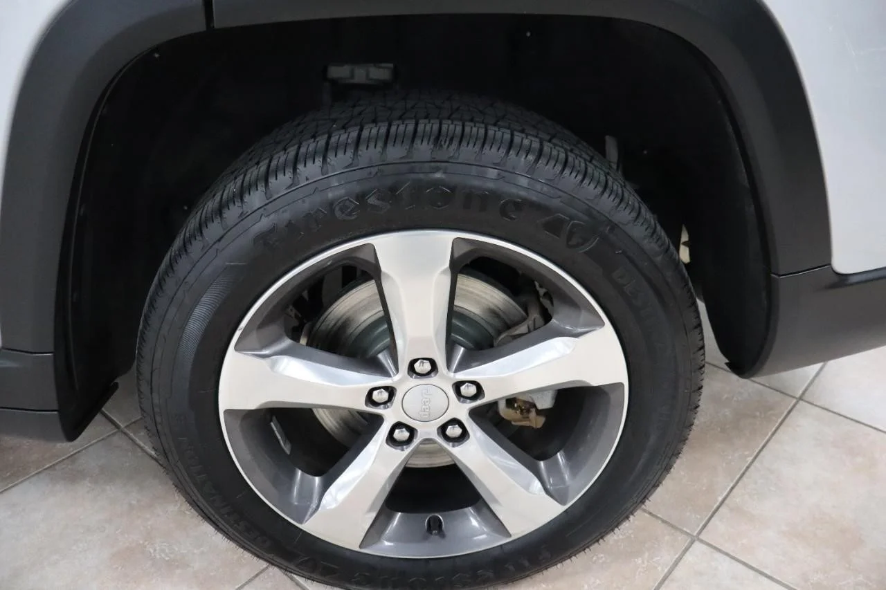 Used 2021 Silver Zynith Jeep Limited image 43