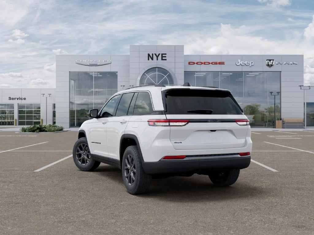 New 2027 White Jeep Altitude image 3
