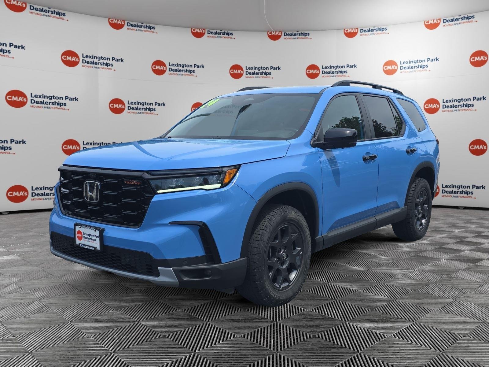 Used 2024 Diffused Sky Blue Pearl Honda TrailSport image 3