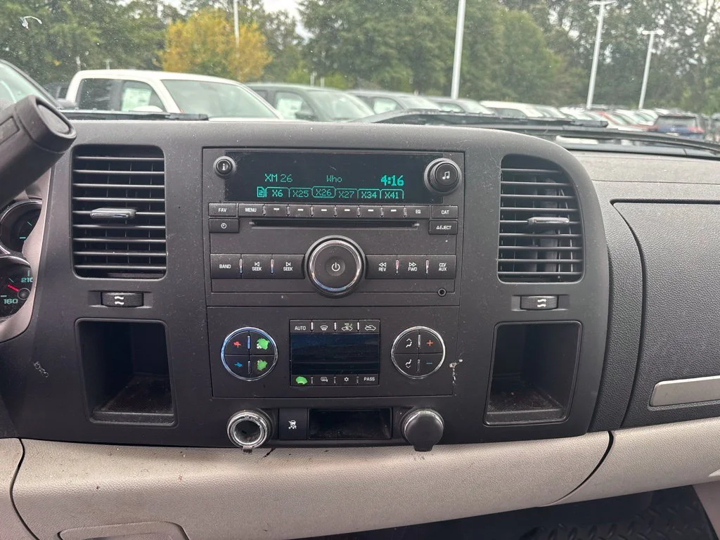 Used 2009 Blue Chevrolet LT image 13