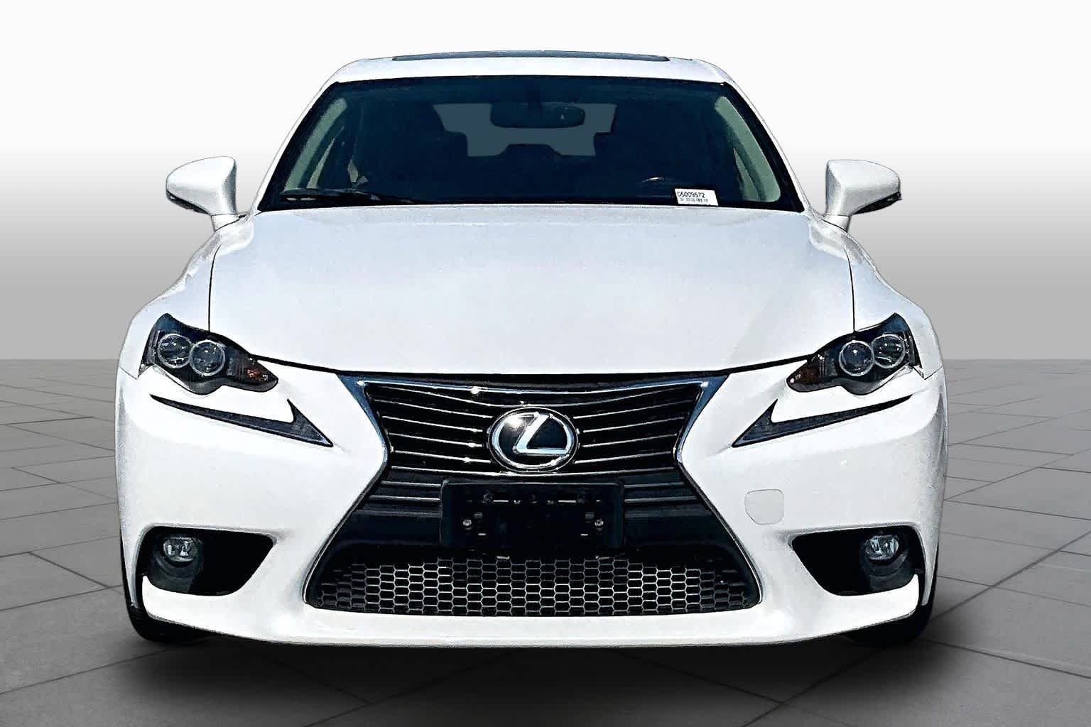 Used 2016 Eminent White Pearl Lexus  image 4