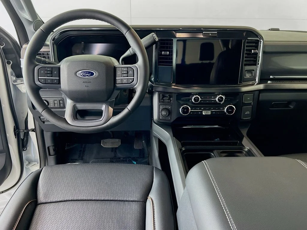 New 2026 Star White Metallic Tri-Coat Ford Lariat image 26