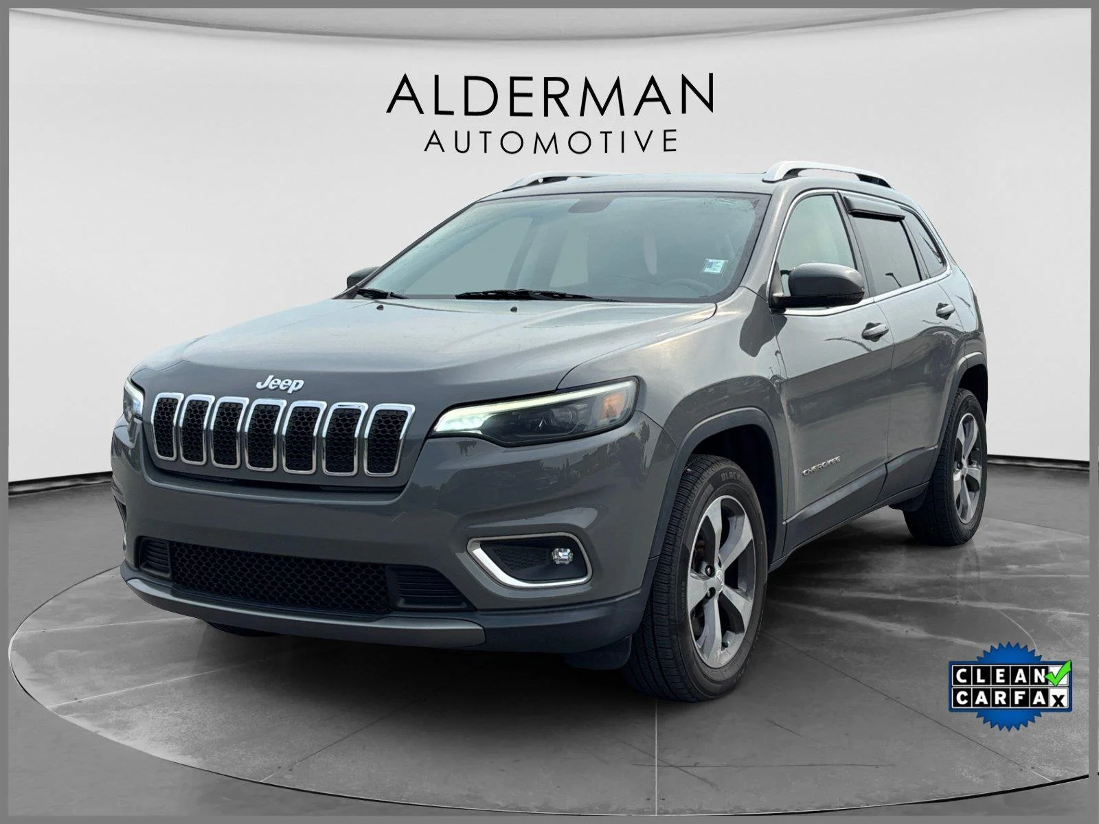 Used 2019 Sting-Gray Clearcoat Jeep Limited image 1
