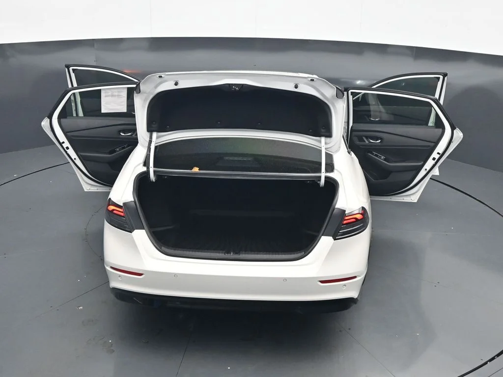 Certified Used 2024 Platinum White Pearl Honda HYBRID TRG image 41