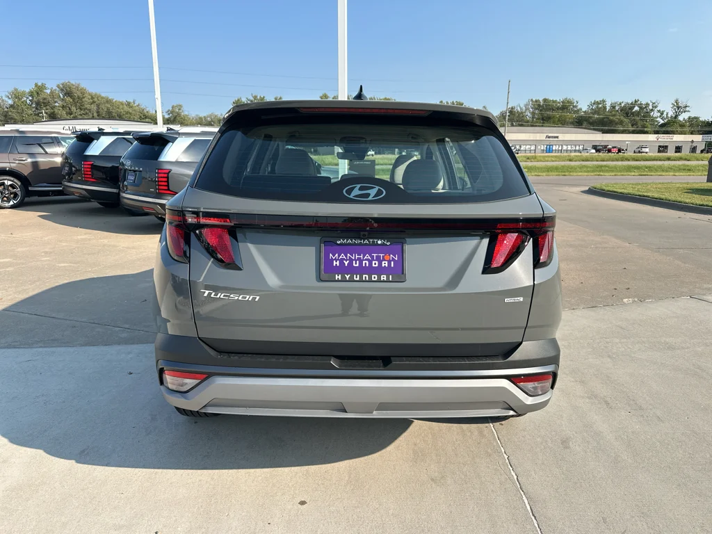 New 2026 Hampton Gray Hyundai SE image 14
