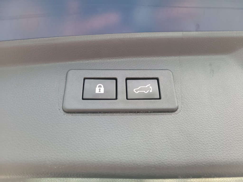 Used 2022 Geyser Blue Subaru Wilderness image 15