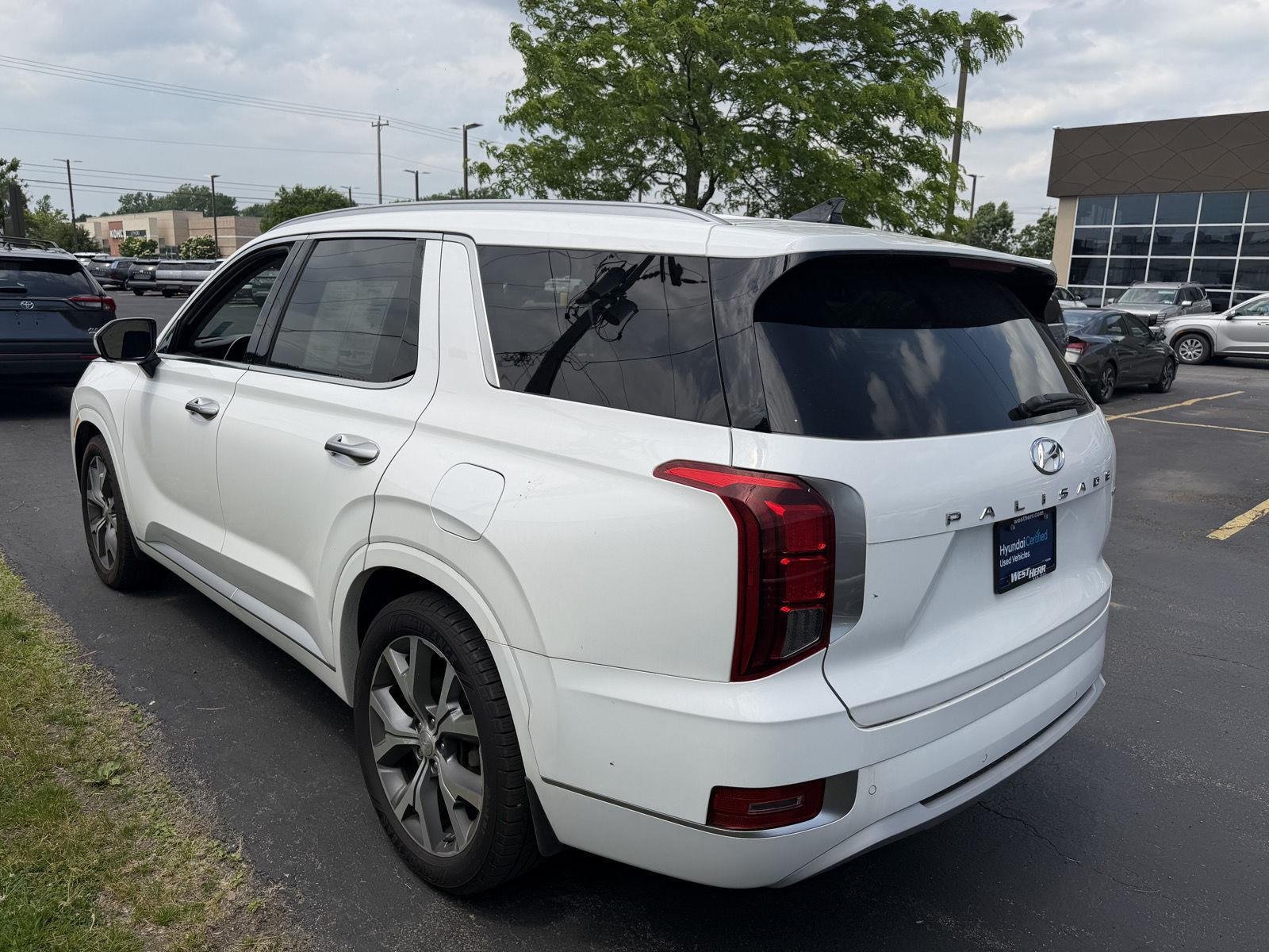 Used 2022 Hyper White Hyundai Limited image 6