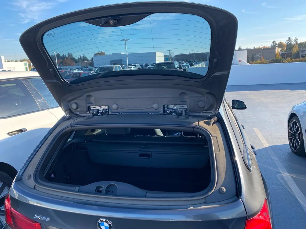 Used 2017  BMW 328d xDrive image 16
