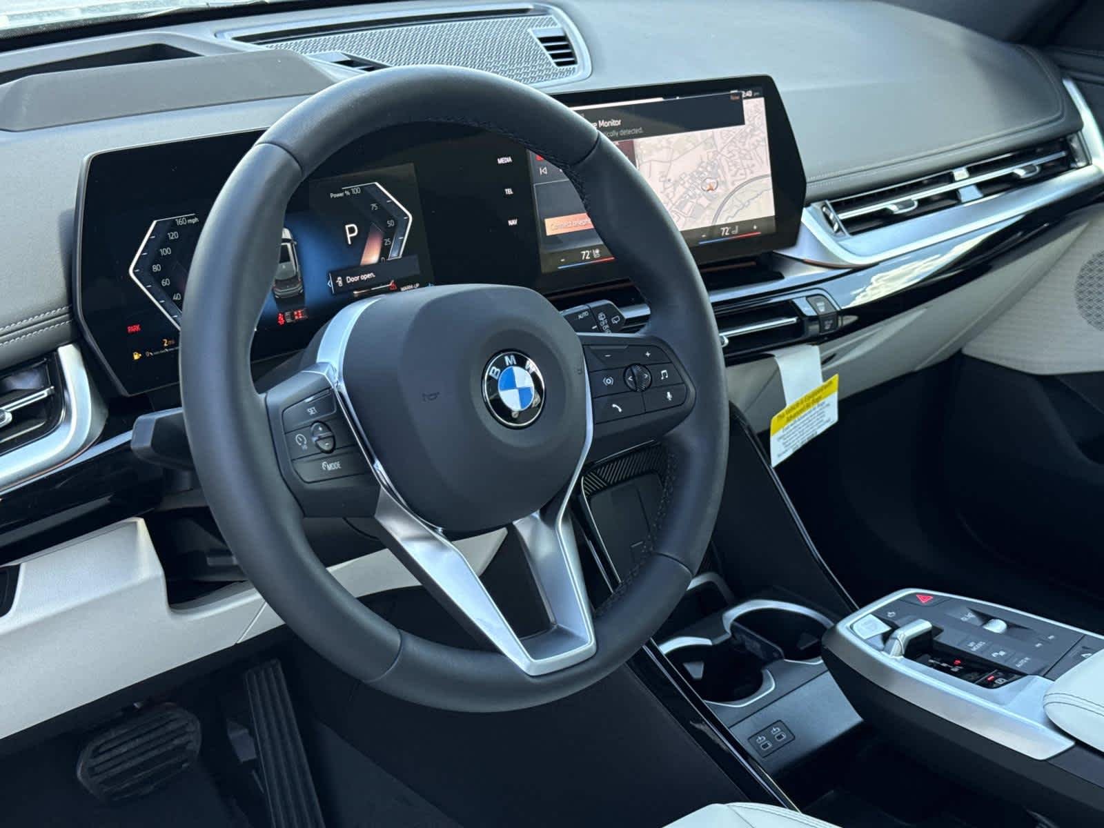 New 2026 Cape York Green Metallic BMW xDrive28i image 2