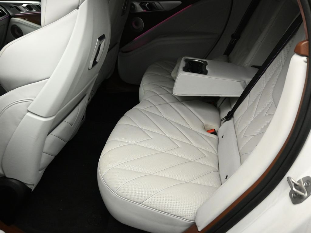 2023 BMW XM - Image 21