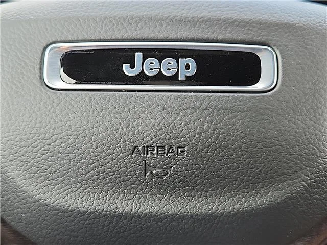 New 2027 PX8 High Gloss Jeep L LAREDO ALTITUDE 4X2 image 17