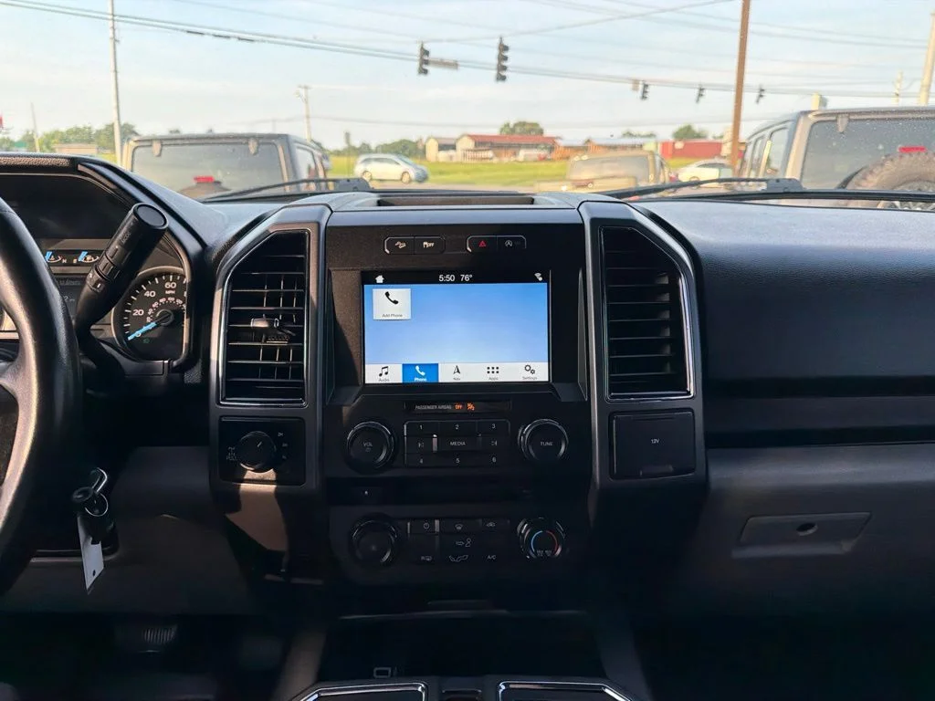 Used 2018 White Ford XLT image 34