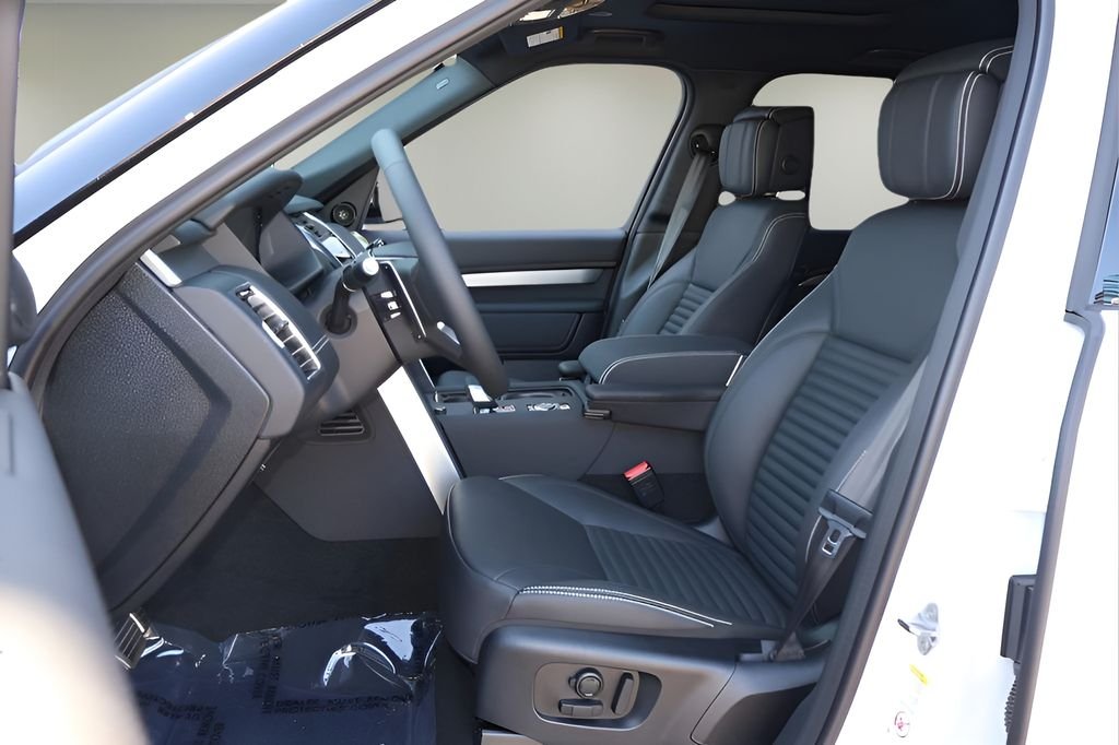 2026 Land Rover Discovery Dynamic SE - Photo 11