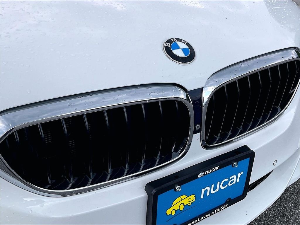 Used 2019 Alpine White BMW 540i xDrive image 30