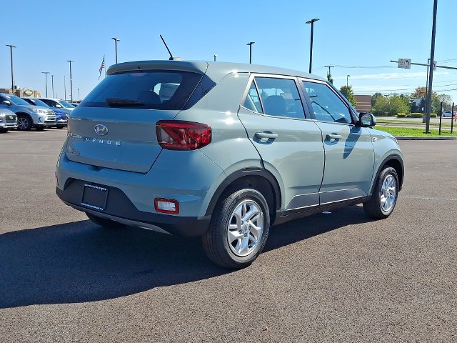 New 2026 Green Hyundai SE image 4