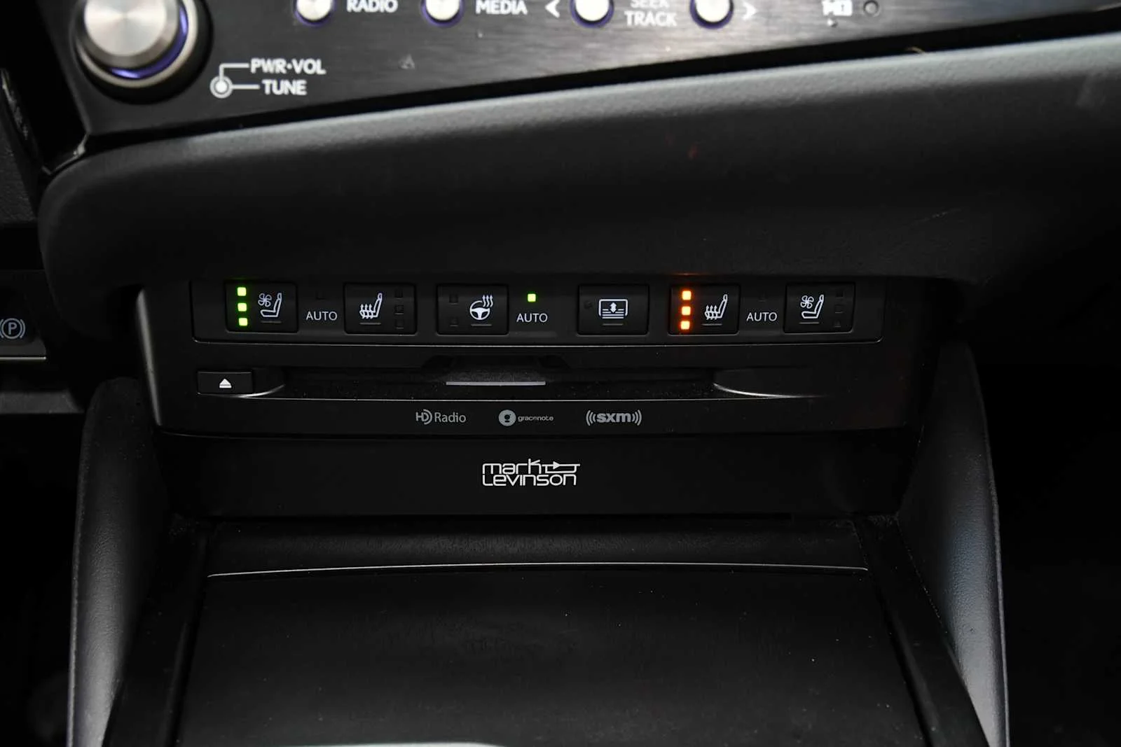 Used 2022 Obsidian Lexus Luxury image 20