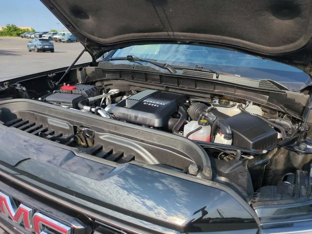 Used 2025 Black GMC AT4X image 37