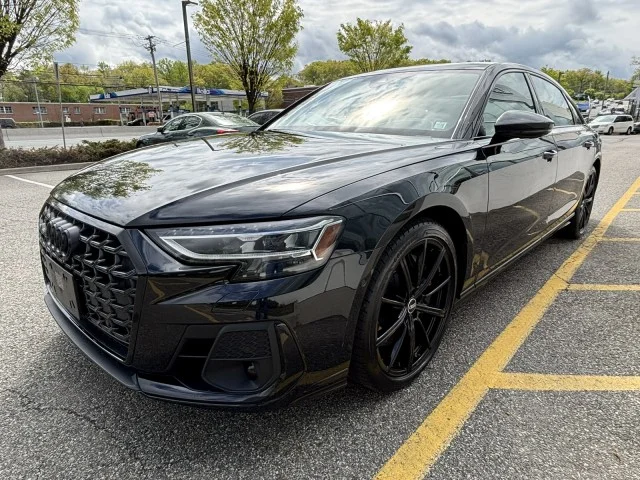 Used 2022 Mythos Black Metallic Audi BLACK OPTIC PLUS & EXECUTIVE PACKAGE !! BANG & OLUFSEN ADVANCED !!! OVER $ 146K MSRP !!! image 4