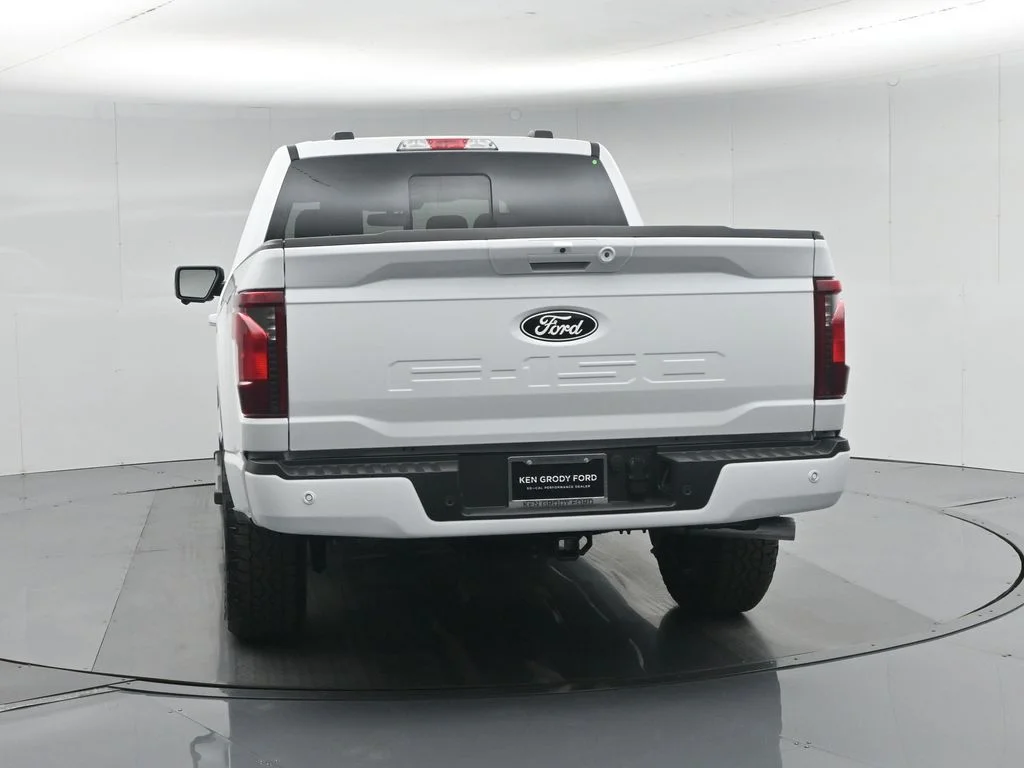 New 2026 White Ford XLT image 30