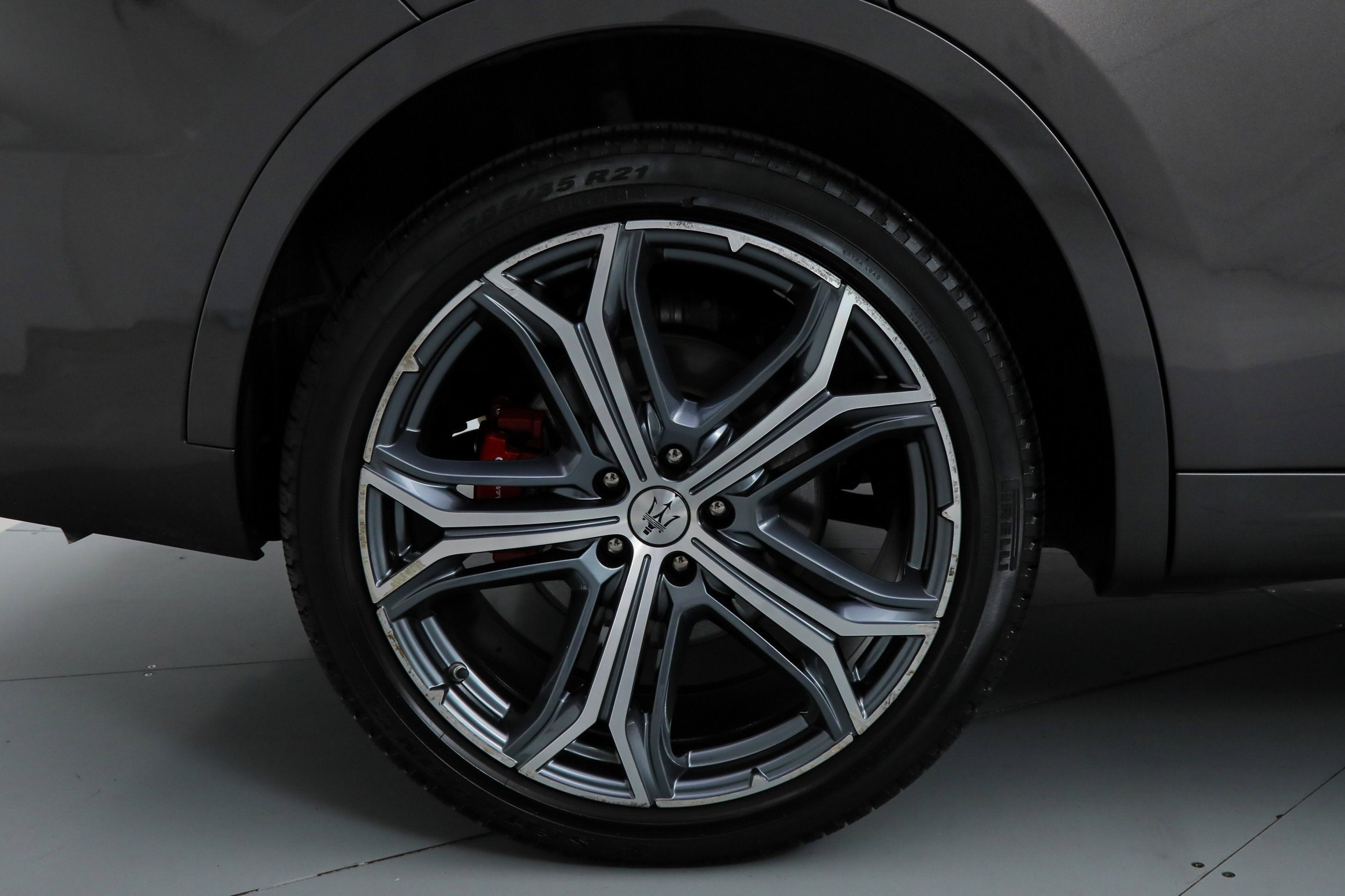 Used 2023 Gray Maserati Modena image 21