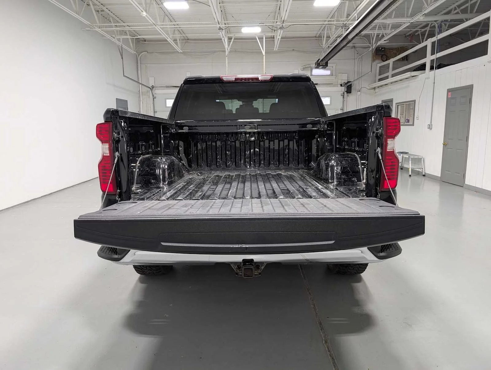 Used 2022 Black Chevrolet LT image 37