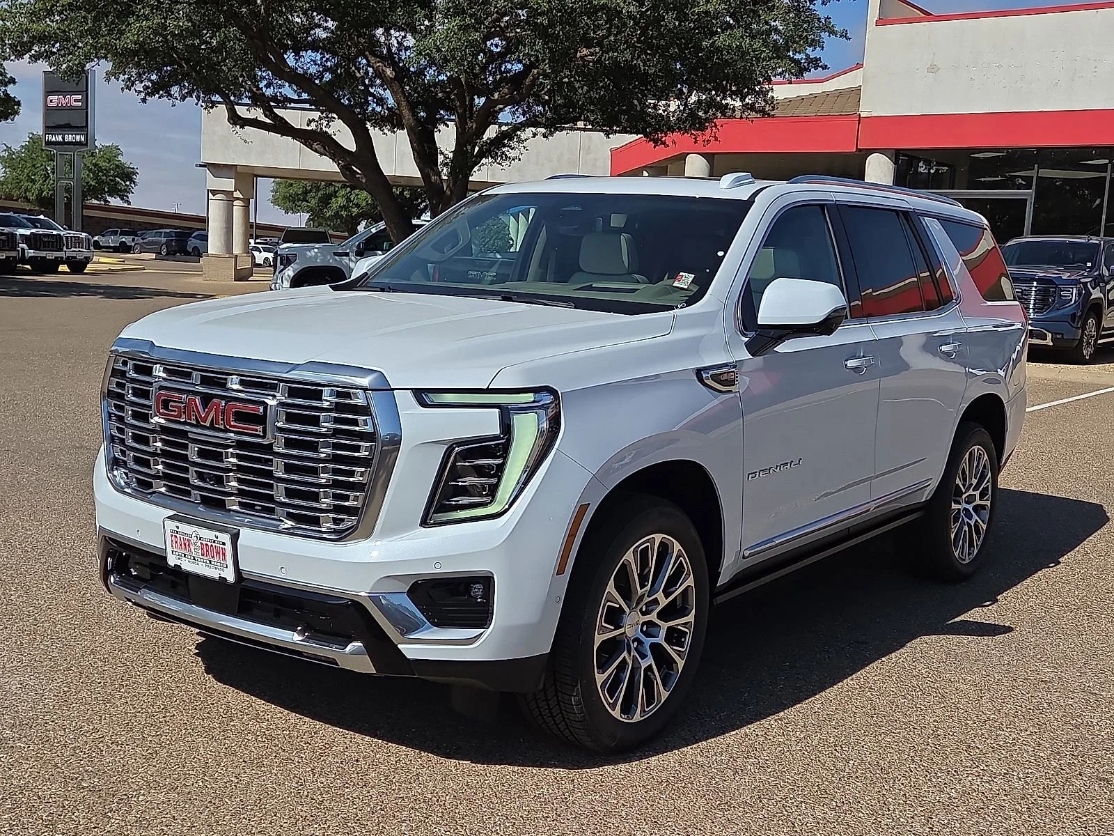 2026 GMC Yukon 4WD Denali's photo