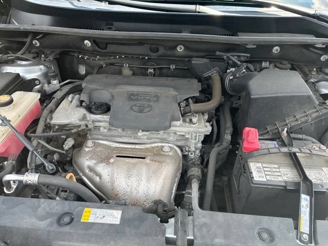 Used 2017 Silver Sky Metallic Toyota XLE image 20