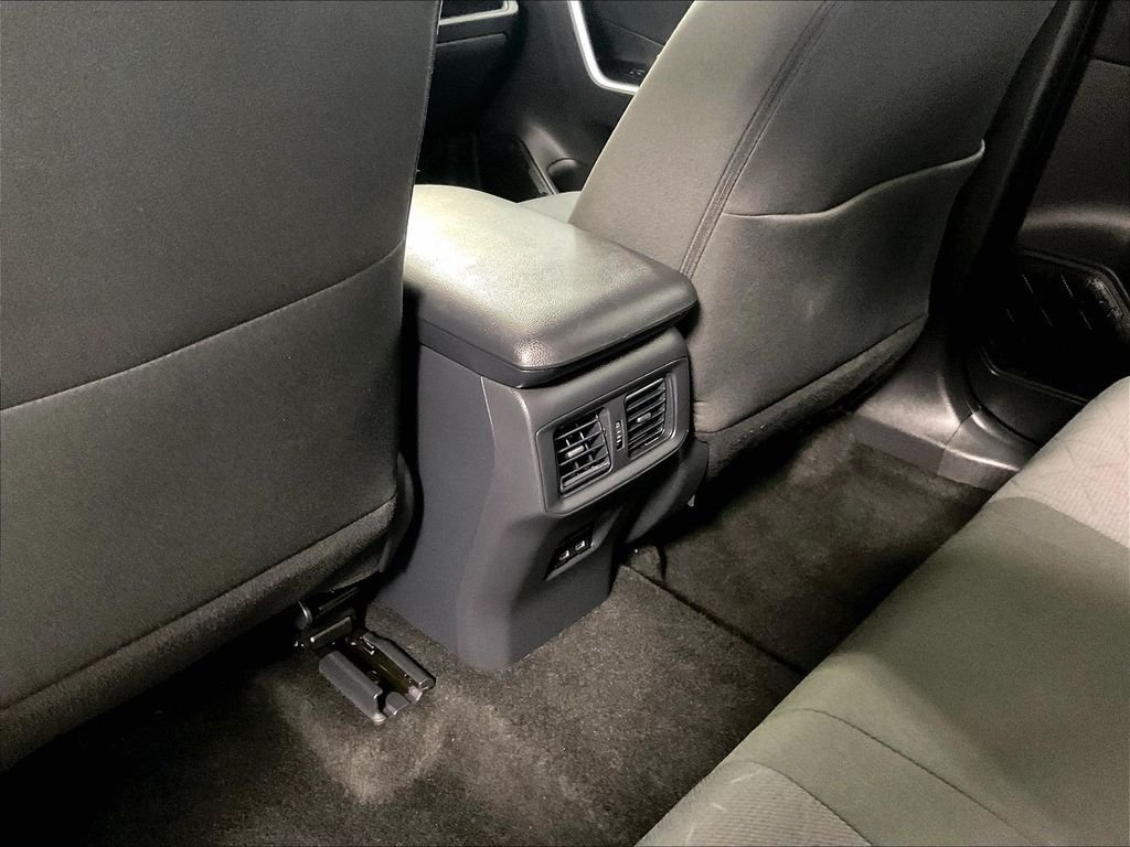 Used 2025 White Toyota XLE image 27