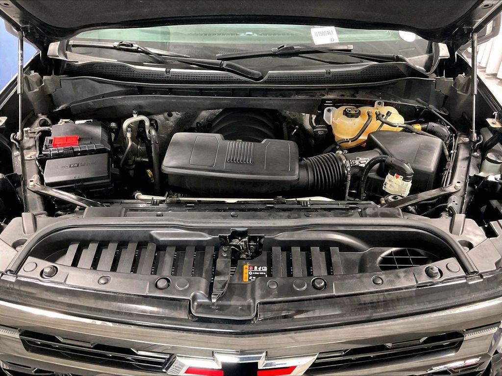 Used 2022 Black Chevrolet ZR2 image 30