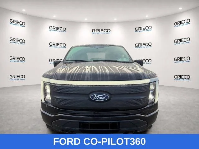 Used 2025 Black Metallic Ford XLT image 30