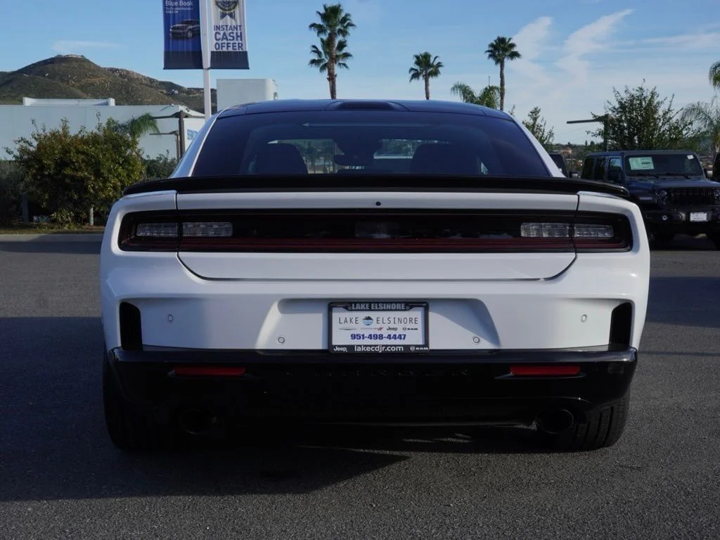 New 2026 White Knuckle Exterior Paint Dodge R/T Scat Pack image 4