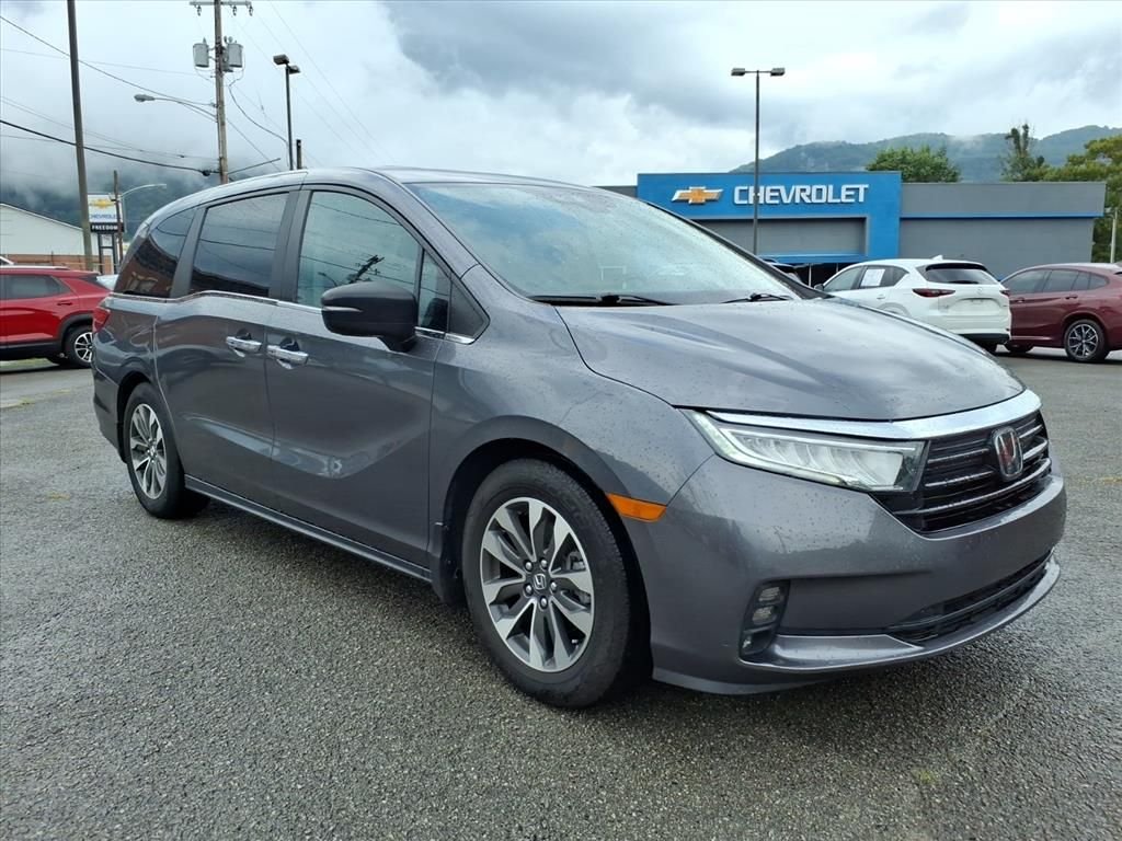 Used 2023 Gray Honda EX-L image 11