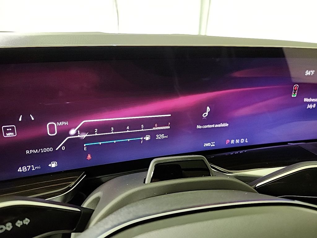 Used 2025 White Cadillac Premium image 18