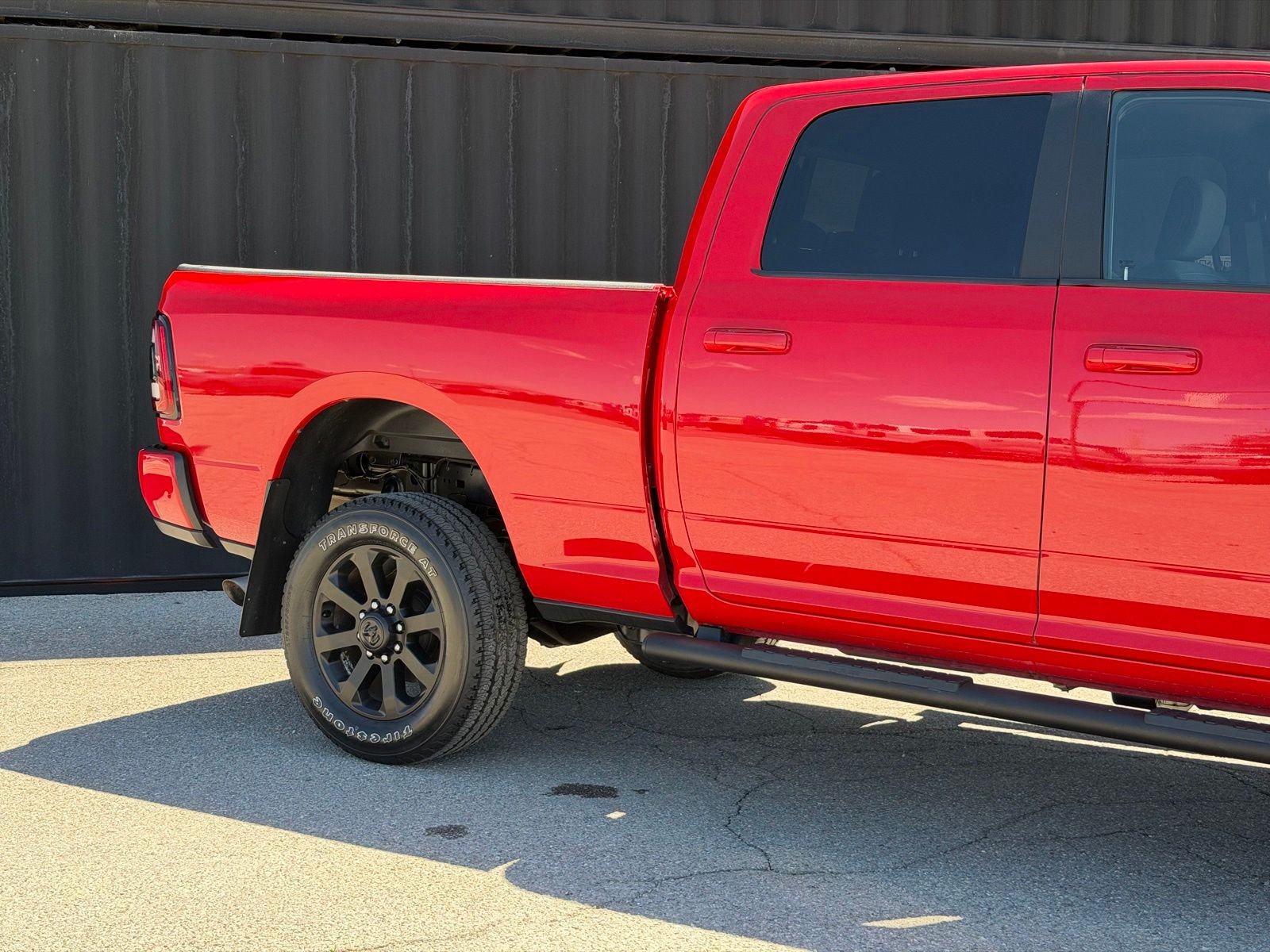 View vehicle photo 5