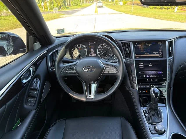 Used 2024 Black INFINITI SENSORY image 17