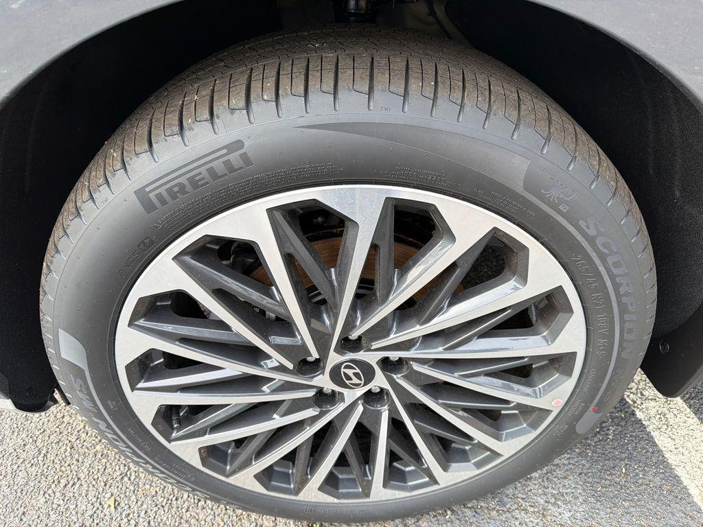 New 2026 Gray Hyundai Calligraphy FWD image 11