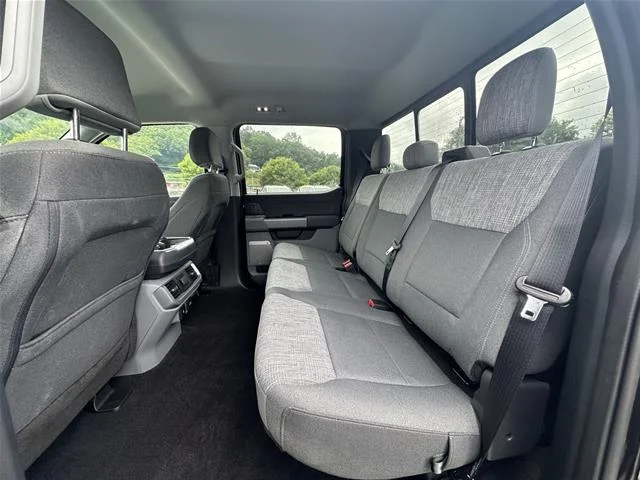 Used 2022 Agate Black Metallic Ford XLT image 25