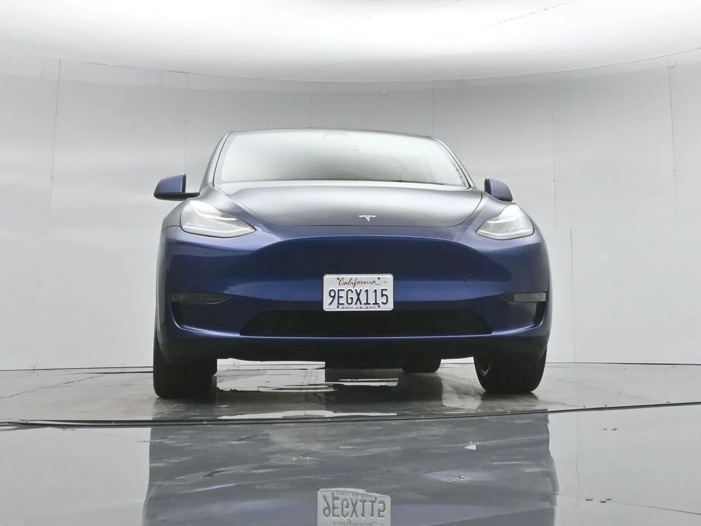 Used 2023 Blue Tesla Long Range image 40