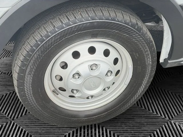 Used 2024 White Ford XLT image 9