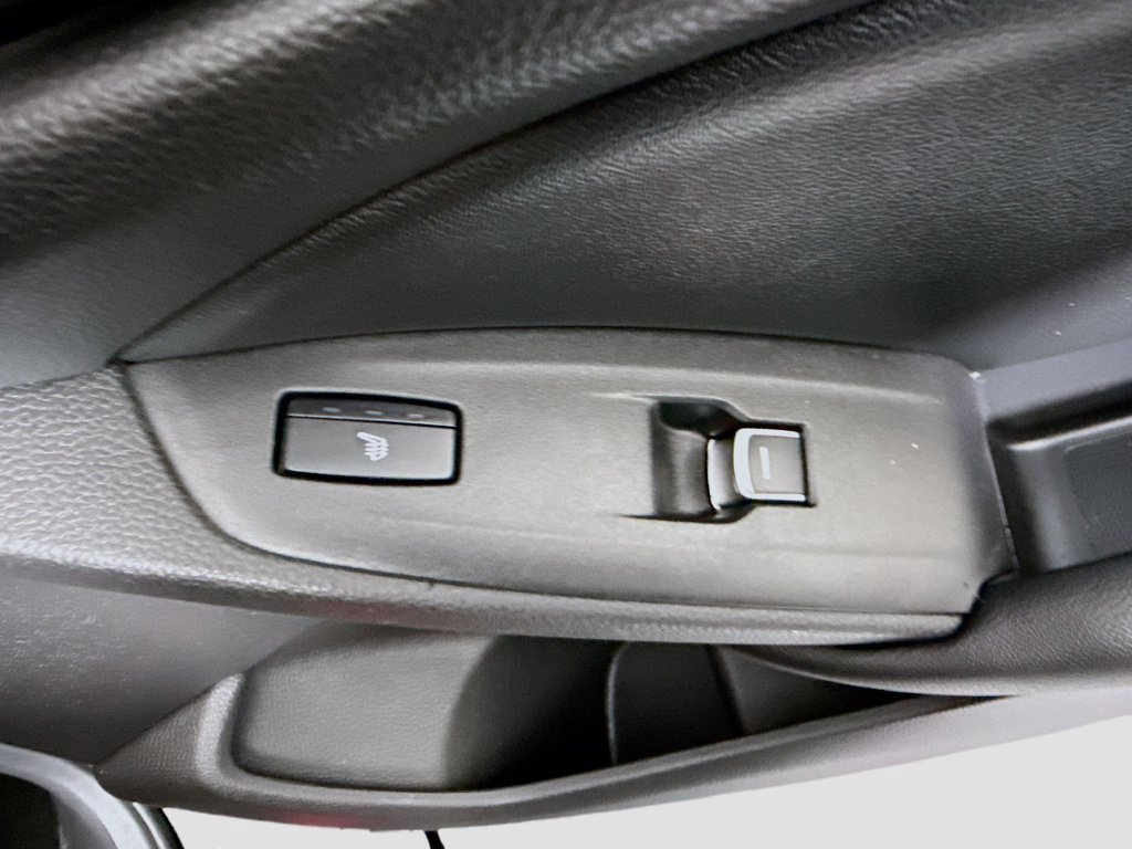 Used 2021 Crystal Black Pearl Honda Touring image 27