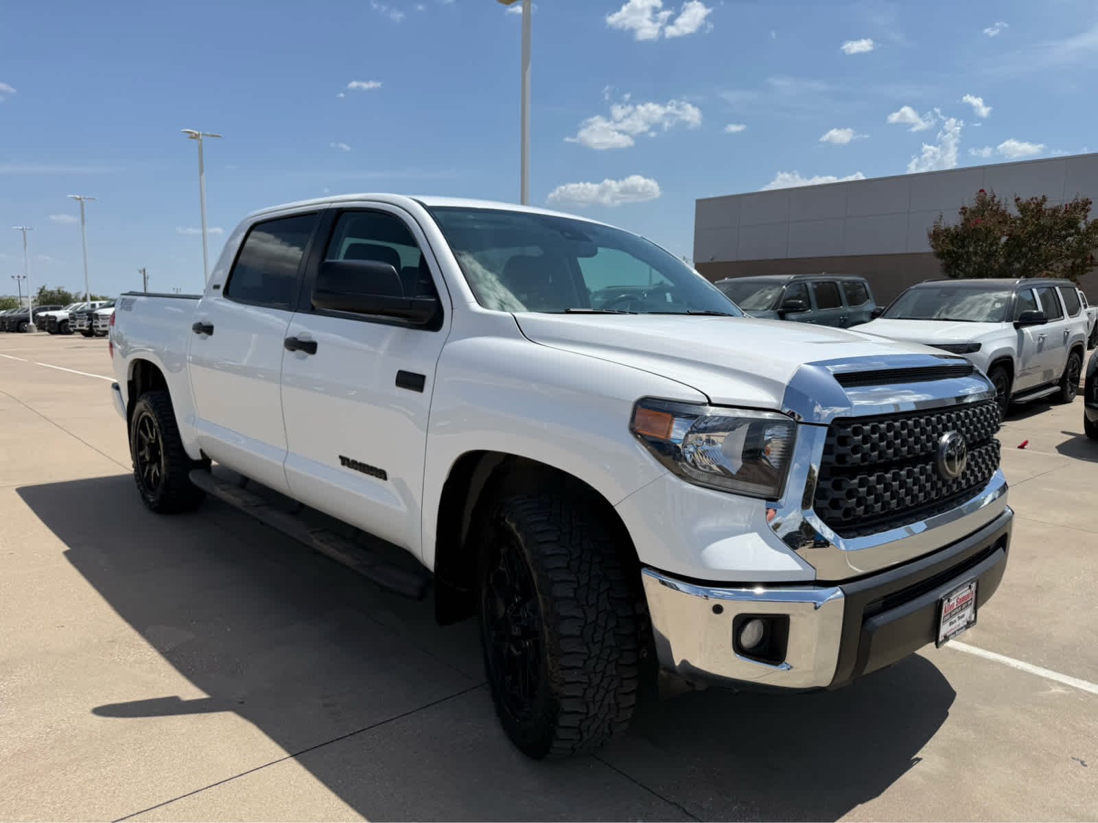 Used 2021 Super White Toyota SR5 image 4